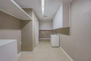 3255 Whitehall Dr, Dallas, TX 75229 - Photo 29