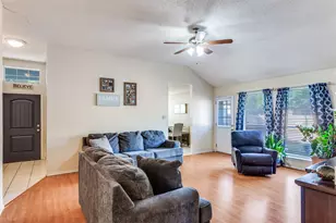 2811 Monthaven Dr, Arlington, TX 76001 - Photo 3