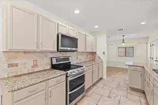 2201 Driskell Ln, Corinth, TX 76210 - Photo 13