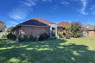 3405 Wells Dr, Plano, TX 75093 - Photo 3