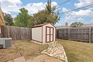 5123 Trail Dust Ln, Arlington, TX 76017 - Photo 27