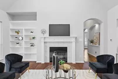 3215 Ricci Lane, Irving, TX 75062 - Photo 5