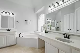 3215 Ricci Ln, Irving, TX 75062 - Photo 21