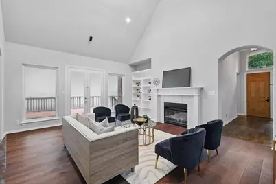 3215 Ricci Lane, Irving, TX 75062 - Photo 7