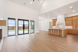 919 Fawn Dr, McGregor, TX 76657 - Photo 3