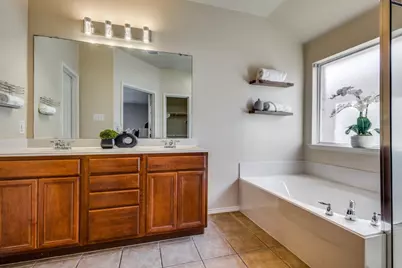 15516 Gatehouse Drive, Fort Worth, TX 76262 - Photo 15