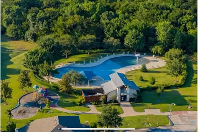 15516 Gatehouse Drive, Fort Worth, TX 76262 - Photo 23