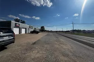 208 S Central St, Ferris, TX 75125 - Photo 1