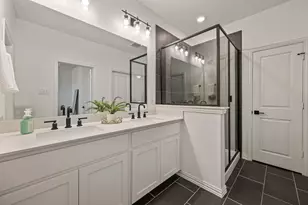 6201 Queen's Path, North Richland Hills, TX 76180 - Photo 27