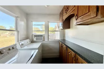 1123 3rd Street, Graham, TX 76450 - Photo 9