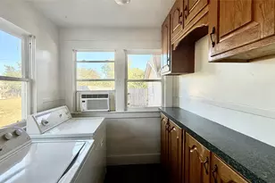 1123 3rd St, Graham, TX 76450 - Photo 9