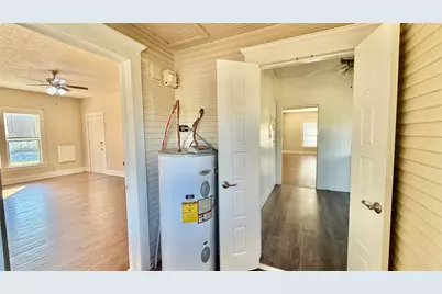 1123 3rd Street, Graham, TX 76450 - Photo 17