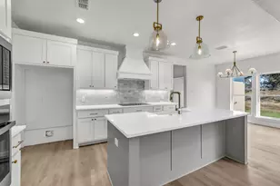 209 Jefferson Way, Weatherford, TX 76088 - Photo 11