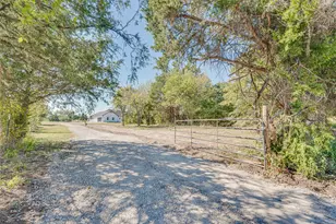 3072 NE County Road 1030, Chatfield, TX 75105 - Photo 35