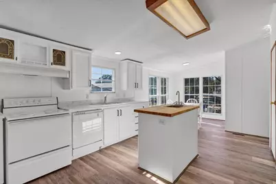 4504 E Kenwood Court, Granbury, TX 76049 - Photo 11