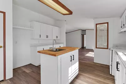 4504 E Kenwood Court, Granbury, TX 76049 - Photo 9