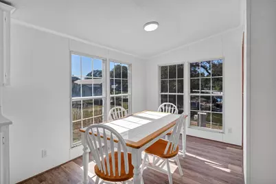 4504 E Kenwood Court, Granbury, TX 76049 - Photo 17