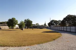 814 Preston Rd, Red Oak, TX 75154 - Photo 31