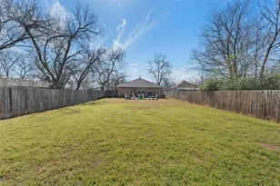 1206 Spring St, Waco, TX 76704 - Photo 25