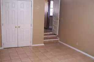 1215 S Vaden St, Sherman, TX 75090 - Photo 5