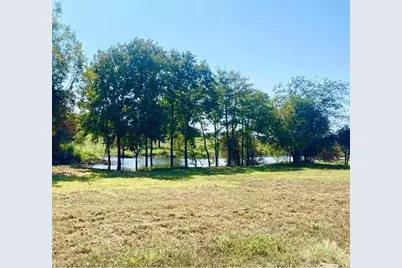 305 Sailview Court, Honey Grove, TX 75446 - Photo 3