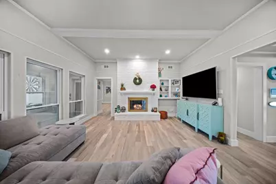 900 E Spring Valley Road, Richardson, TX 75081 - Photo 5