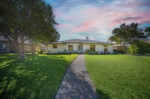 900 E Spring Valley Rd, Richardson, TX 75081 - Photo 1