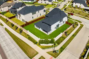 587 Mayfair Ln, Frisco, TX 75033 - Photo 3