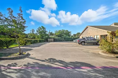 3711 W Green Oaks Boulevard #D, Arlington, TX 76016 - Photo 9