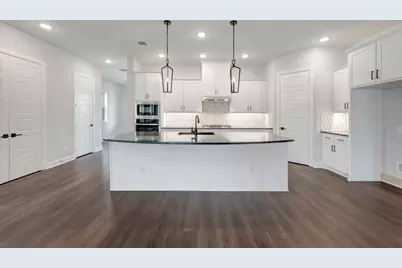 2075 Pine Grove Lane, Arlington, TX 76005 - Photo 7