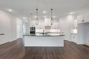 2075 Pine Grove Lane, Arlington, TX 76005 - Photo 7