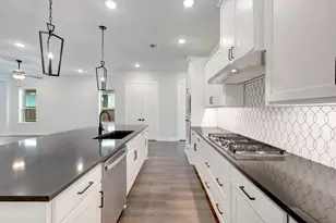 2075 Pine Grove Lane, Arlington, TX 76005 - Photo 9