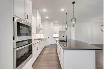 2075 Pine Grove Lane, Arlington, TX 76005 - Photo 11