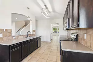 6321 Stone Lake Dr, Fort Worth, TX 76179 - Photo 9