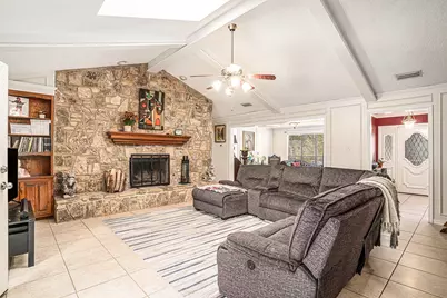 2715 Lincoln Drive, Arlington, TX 76006 - Photo 5