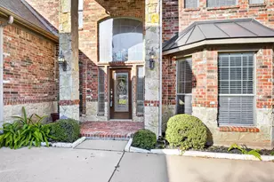 201 Edenderry Dr, Keller, TX 76248 - Photo 3