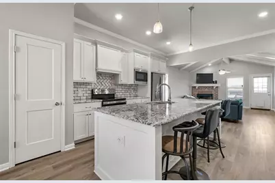 429 Travis Drive, McGregor, TX 76657 - Photo 5