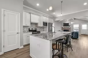 429 Travis Dr, McGregor, TX 76657 - Photo 5