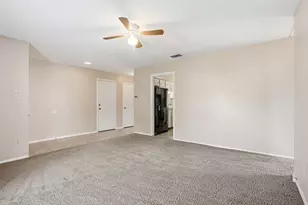 2219 Lavon Creek Ln, Arlington, TX 76006 - Photo 3