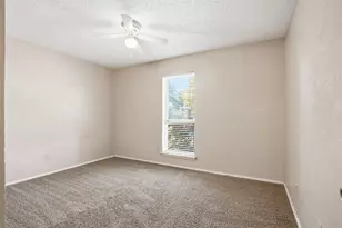 2219 Lavon Creek Ln, Arlington, TX 76006 - Photo 9