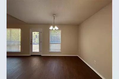 7917 Rattlers Court, Arlington, TX 76002 - Photo 3