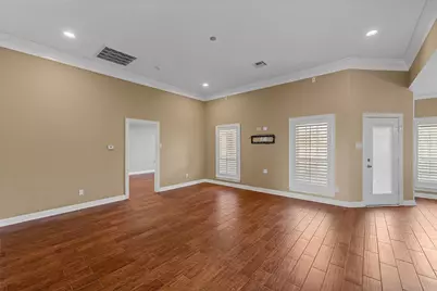 8 Republic Drive, Waco, TX 76708 - Photo 5