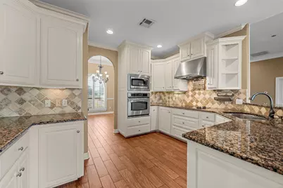 8 Republic Drive, Waco, TX 76708 - Photo 13