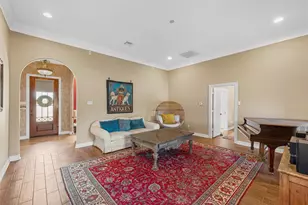 8 Republic Dr, Waco, TX 76708 - Photo 5