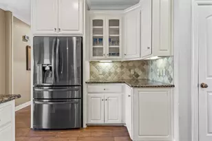 8 Republic Dr, Waco, TX 76708 - Photo 9