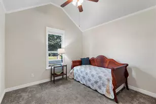 105 Hollygrove Dr, Hewitt, TX 76643 - Photo 13