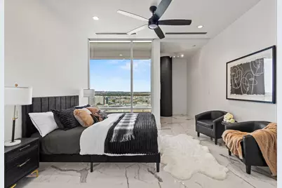 2408 Victory Park Lane #1140, Dallas, TX 75219 - Photo 9