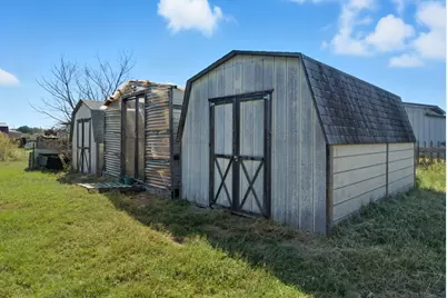 144 Oak Meadows Drive, Springtown, TX 76082 - Photo 23