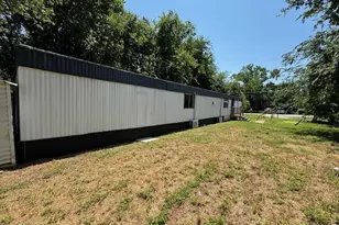 914 Pawnee Trail, Granbury, TX 76048 - Photo 13