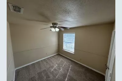 1352 Saddleback Lane, Lewisville, TX 75067 - Photo 9